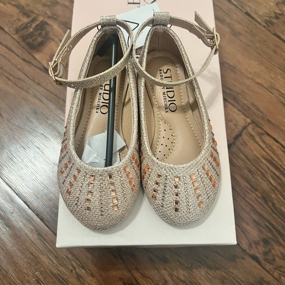 Badgley Mischka Toddler Girls Sparkling Light Pink Dress Shoes Size 6